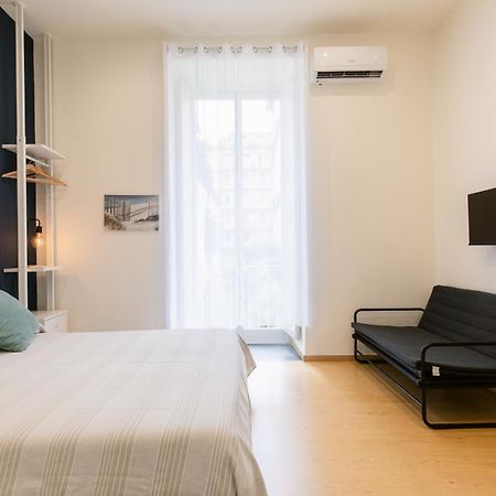 Calaba Chiaia Apartment เนเปิลส์ ภายนอก รูปภาพ
